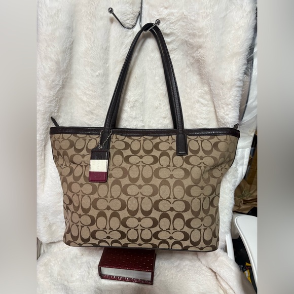 Coach Brown and Tan Tote Bag - Picture 1 of 12